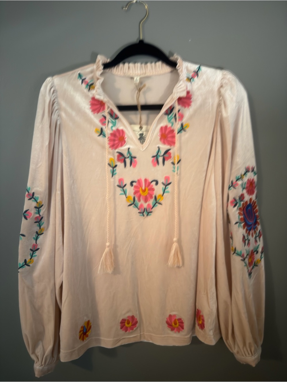 Embroidered Floral Tunic Top - Pink
